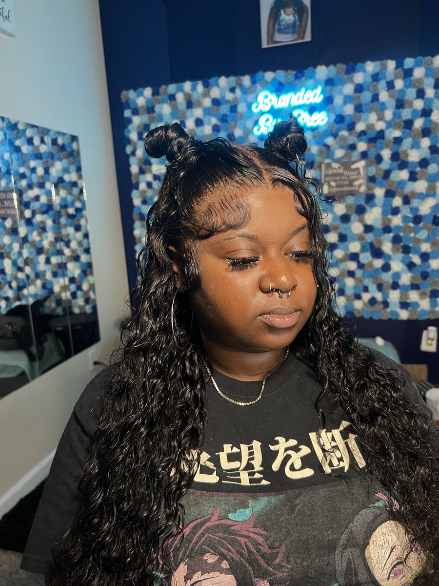 brandedbybree_'s tweet photo. Frontal Wig + Install 💙 
Last week available before I permanently relocate to Fort Worth. Book now! https://t.co/Yo4Cqn5mzH 

#ShsuWelcomeWeek2k22 #dfwhair #dfw #wiginstall https://t.co/OuIb2mGiFC