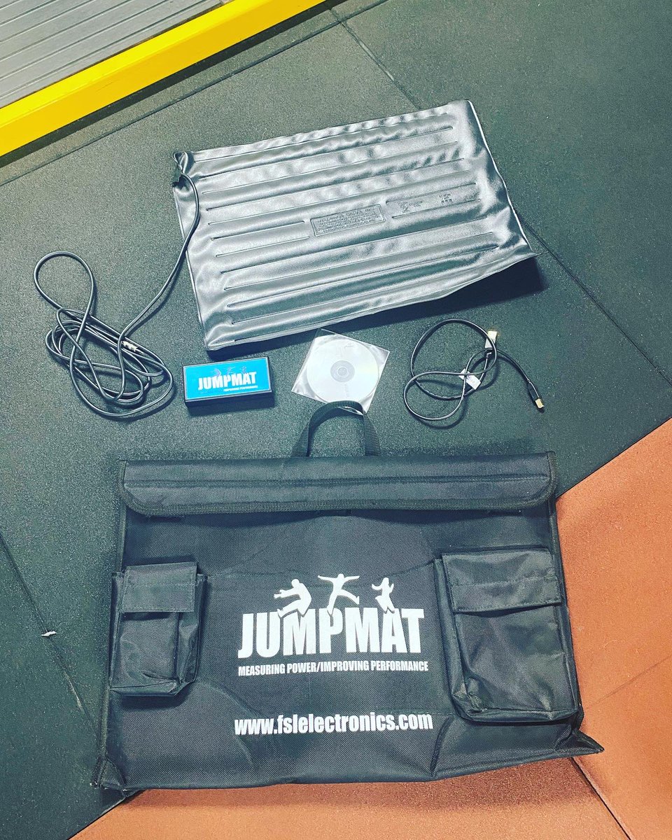QuayFitness's tweet image. FOR SALE - One Absolute mind cond never used FSL Jumpmat. Bought two originally. These are retailing for £750 sterling! I’m looking for a lot less. (Ireland only) 

#jumpmat