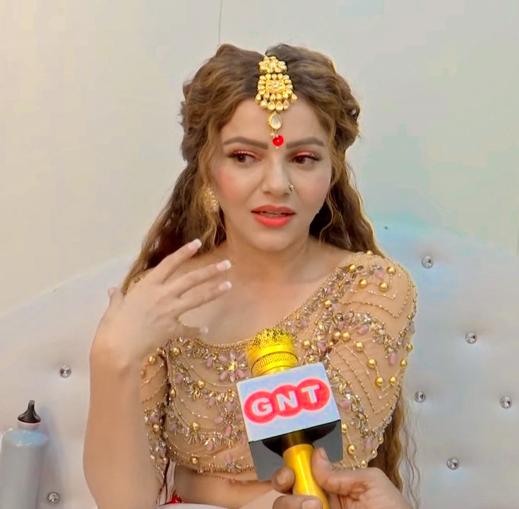 ManageIshu's tweet image. Hayeee meri gulabo 🌸🤩❤
.
.
#RubinaDilaik #RubiHolics #RubyFest