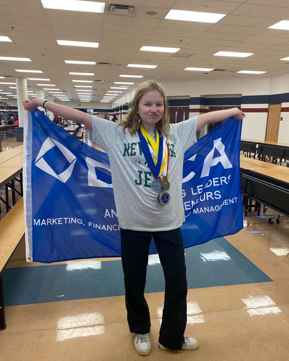 PerryDECA's tweet image. Club rush 2022!! Just a reminder too come and join the DECA family!