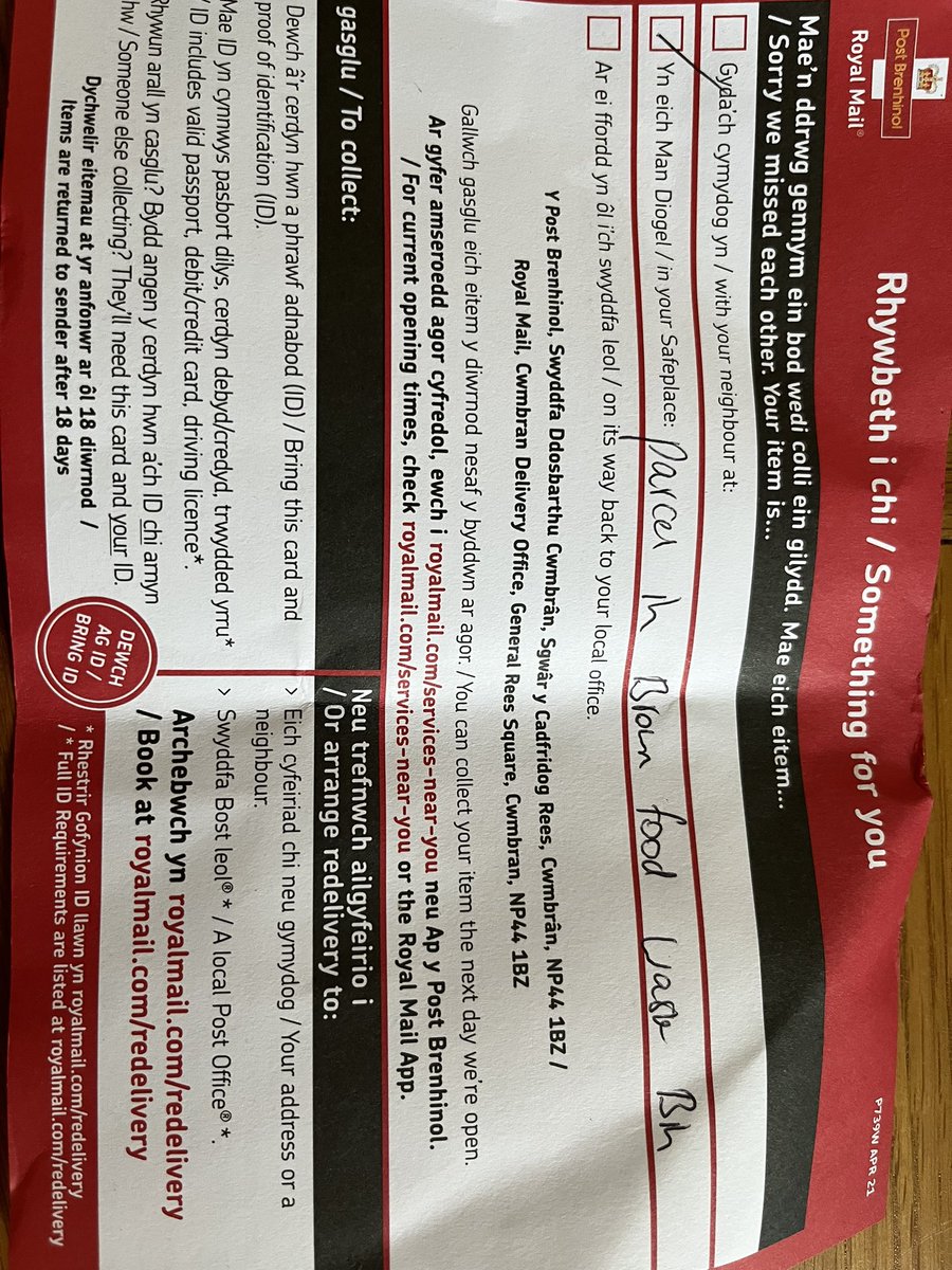 croz1986's tweet photo. @RoyalMail strikes again with shocking service!! How is this acceptable??? https://t.co/uS57FFG1w0