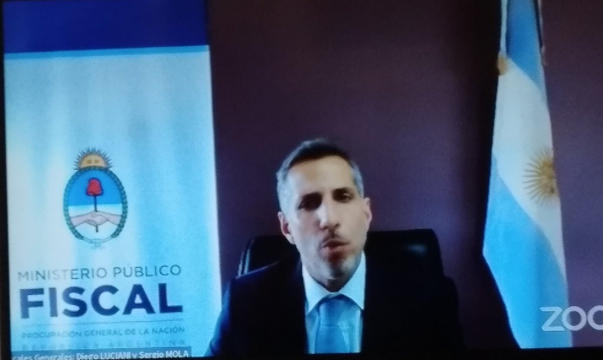 Adela48311512's tweet photo. Pedíamos hombría de bien en la Justicia: he aquí el más fiel ejemplo!!!
#FiscalDiegoLuciani
#TOF2
#CausaVialidad
#SeráJusticia https://t.co/aZ1R5njeHH