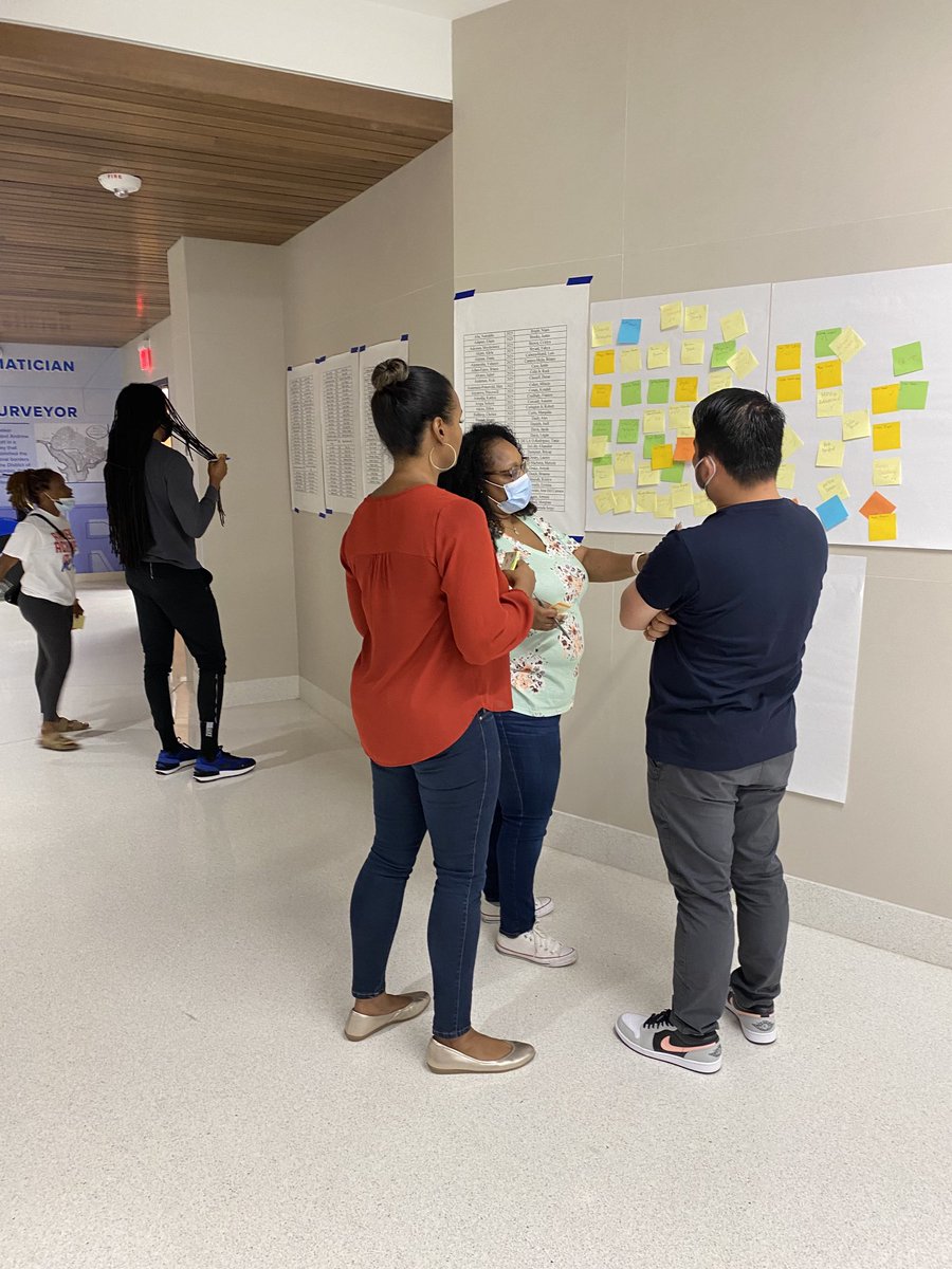 Anita Berger tweet media