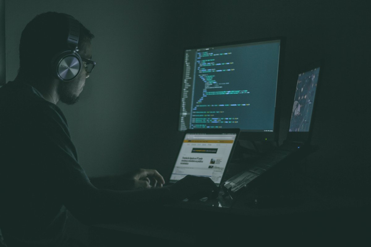 BlueLance's tweet photo. Hackers and Attackers are everywhere! Stay safe on the internet, don't download unsafe documents or applications.
#cybersecurity #security #infosec #privacy #internet #threat #password #passwords #passwordcracker #crack #cracked #cracking #technique #hacker #hackers https://t.co/4jBMzDjX8L