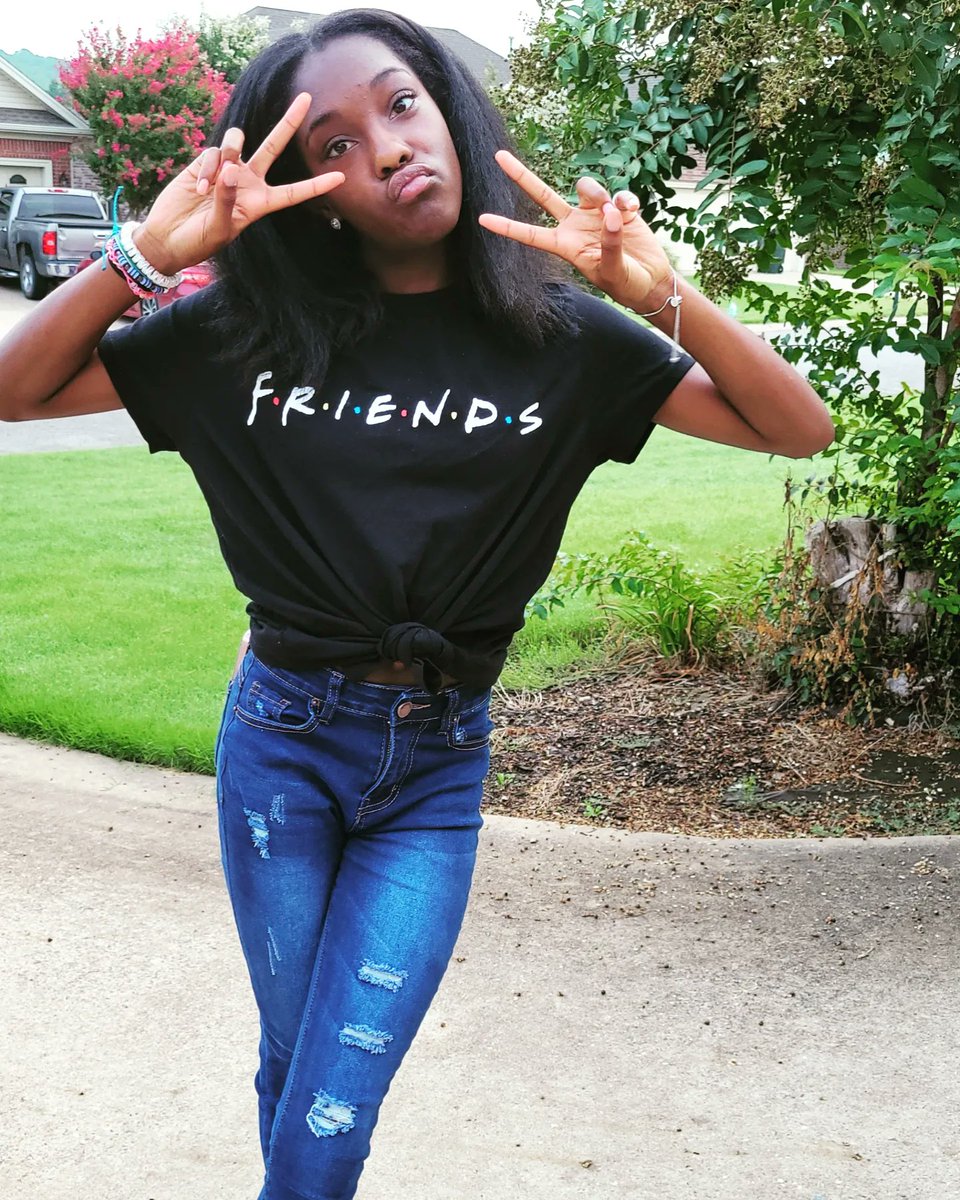 MsFynetwin2u's tweet photo. Just like that, she's ready to conquer 8th grade! And my heart is ready to cry! 😥 https://t.co/zKxbGNdYCR