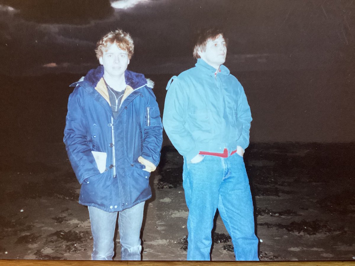 gorwelowen's tweet photo. Gorwel a Gorwel, Traeth Crigyll, Rhagfyr 1990.
Dathliad 30 mlynedd ers rhyddhau #Gedon ar rhaglen @therealrhysmwyn heno. Brêc o recordio dan olau lleuad.
30 years since Bob Delyn’s calbum Gedon. Happy to have played a part in making.
https://t.co/DR2A6KoLQR https://t.co/fVBjyFqaXm