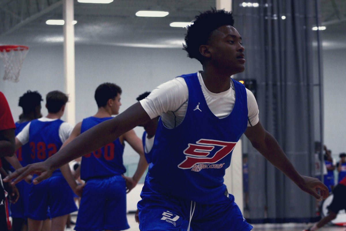 G0LD3NCh1LD22's tweet image. Our 2025 guys @3bobbyy (Top 40 selected) &amp;amp; @Takeoff_Francis at @CP3RisingStars ! It was a great event and opportunity to showcase their talent! 
@MZPAHoops @MPSCAthletics 
#StackGoodDays #SteadyStackin