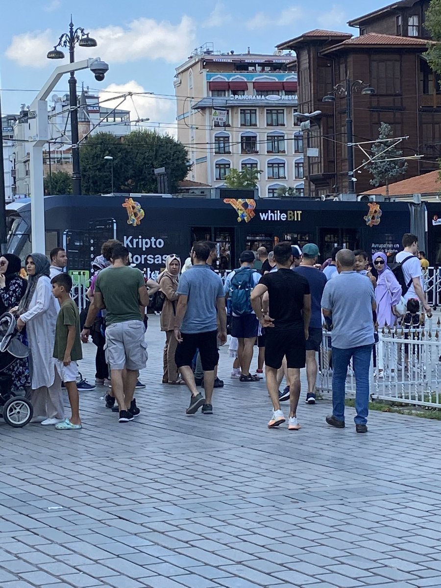 Coool thing in Turkey 🇹🇷 $BTC 🌝