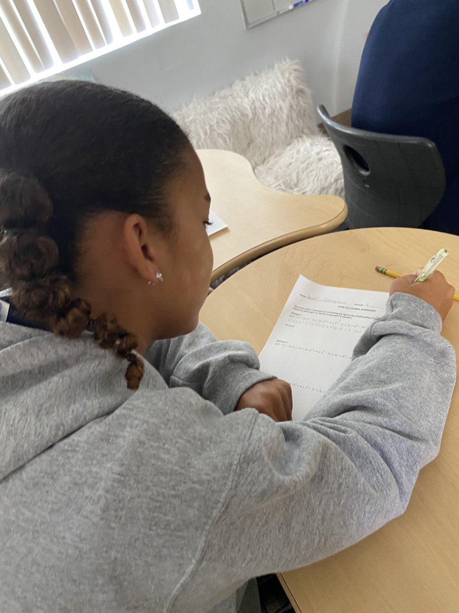 Mrs Springer tweet media