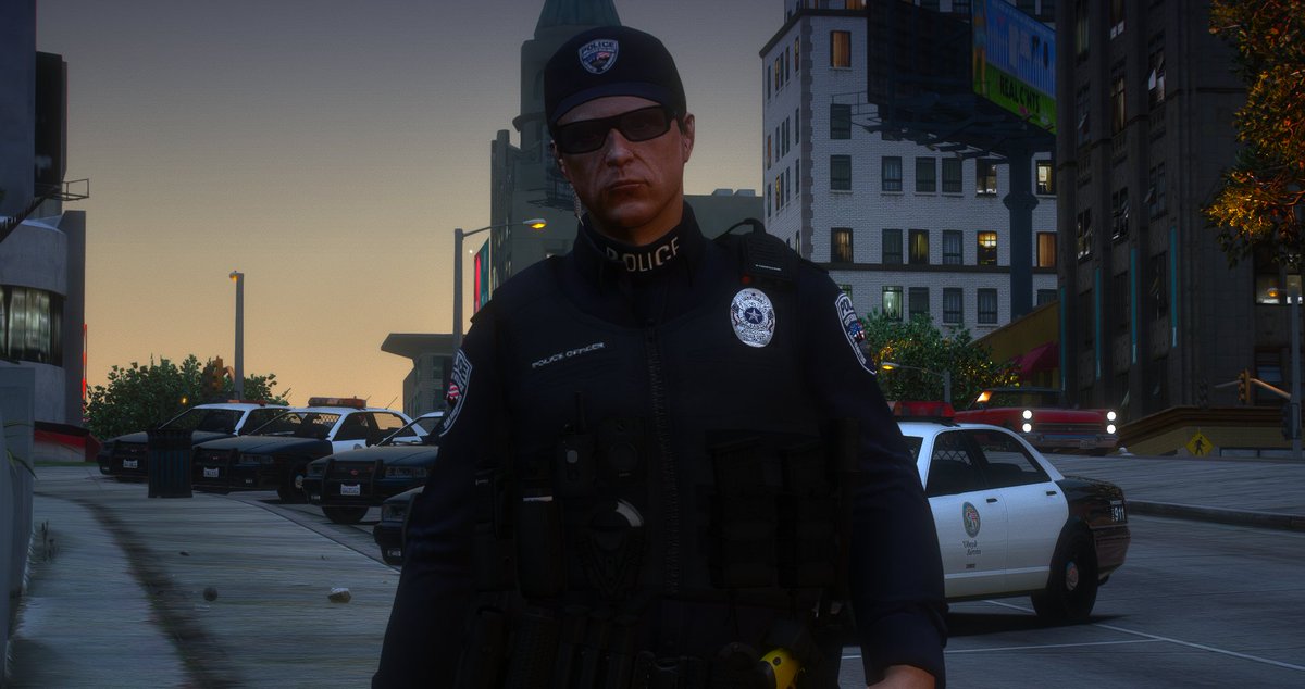 The new uniforms for the LSPD are here, they look amazing, I love seeing my fellow officers patrolling in style. <a href="/midwestrp/">MidwestRP® Official</a> #MidwestRP #MWRP #GTAVRP #GTAV #GTA #FIVEM #LSPD #EUPFIVEM 🔥