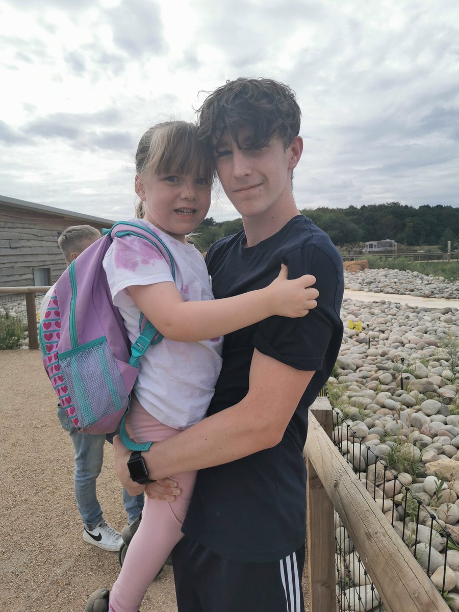 Today this one turned 5 gone so quick today we went to Yorkshire wildlife park <a href="/ParklandsLeeds/">Parklands Primary</a> <a href="/chrisdysonHT/">Chris Dyson FCCT</a>