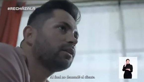 andres20ad's tweet image. Al final no era un relato de verdad, era una mentira para engañar a la población. El tipo era un actor que leía un guión. Y un pésimo guión donde se confunde odio con amor ¿Quién puede confundir odio con amor? Quienes no saben amar y viven del odio: la DERECHA. 
#FranjaDelRechazo