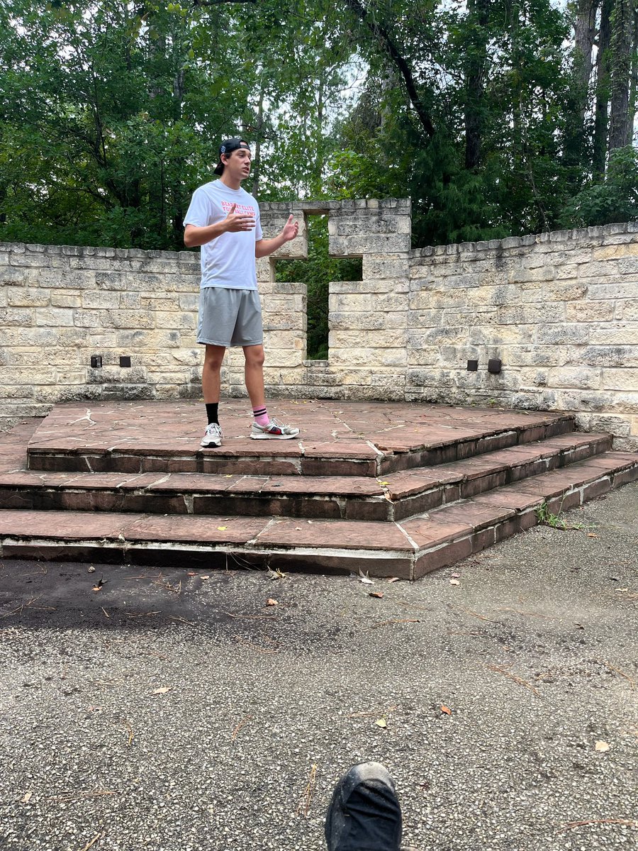 GradyGuindon's tweet photo. Grateful to be able to speak to my fellow classmates about our future with God. @hcstangs_FB @HCHSAthletics https://t.co/o6OI0OgS7I