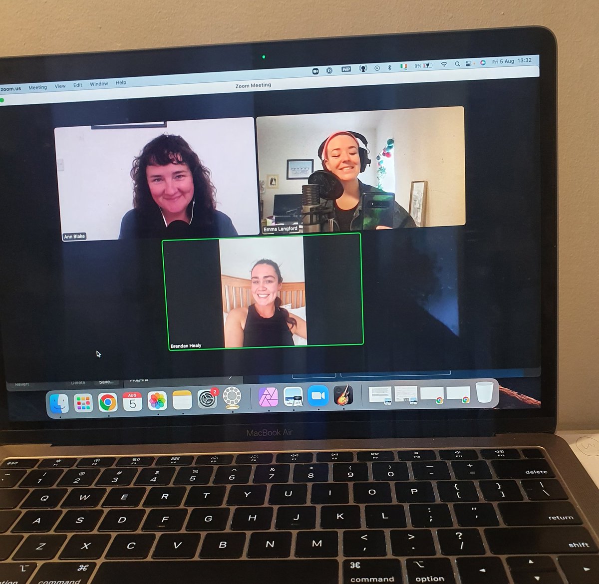 LkLadyHQ's tweet photo. This month on the podcast we're joined over zoom by very special guest @LaurenGuilfoyle to chat about women in sport and her research around injuries – check it out now at the link in our bio ❤️ #LKLadyPod https://t.co/B2yXryD4jj