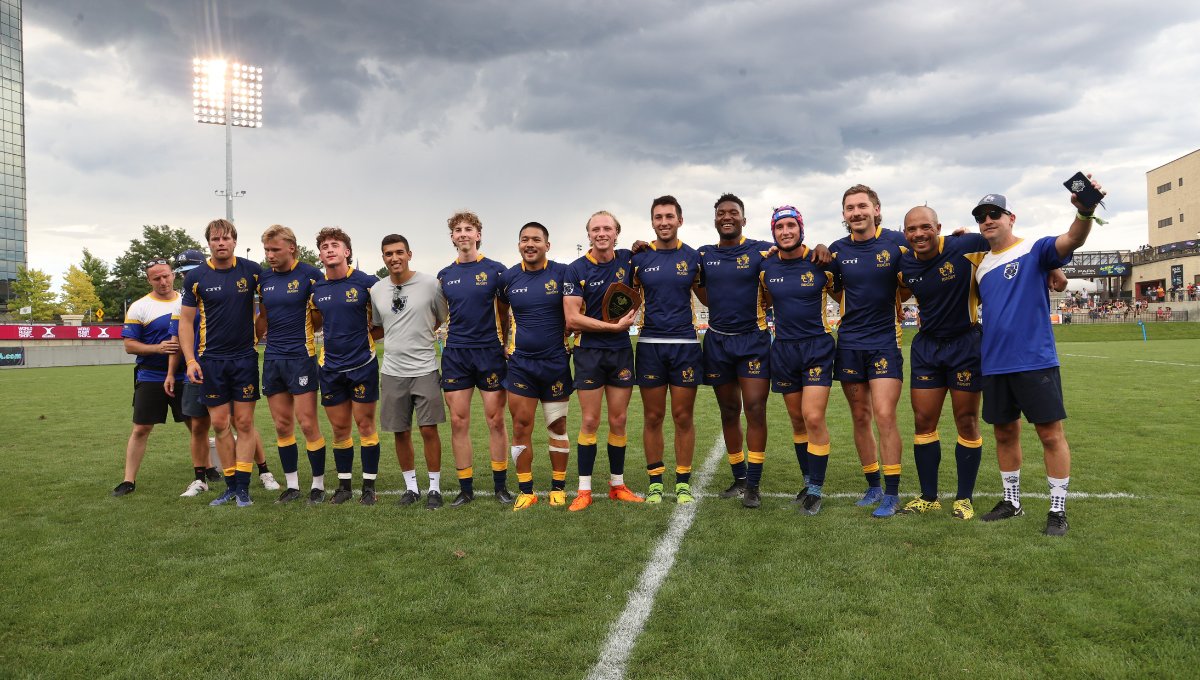 bcrugbyunion's tweet photo. 🏆𝙏𝙃𝘼𝙏 𝙒𝙄𝙉𝙉𝙄𝙉𝙂 𝙁𝙀𝙀𝙇𝙄𝙉𝙂🏆

Congratulations to the BC Bears Selects Men's 7s for defeating Team Germany to lift the 2022 @RugbyTown7s Shield in Colorado! 

📸Travis Prior - full gallery coming soon.

📄Recap and photos 👉 https://t.co/GwrlY3NG5L

#BCBears #Rugby7s https://t.co/FifaIKGCkL