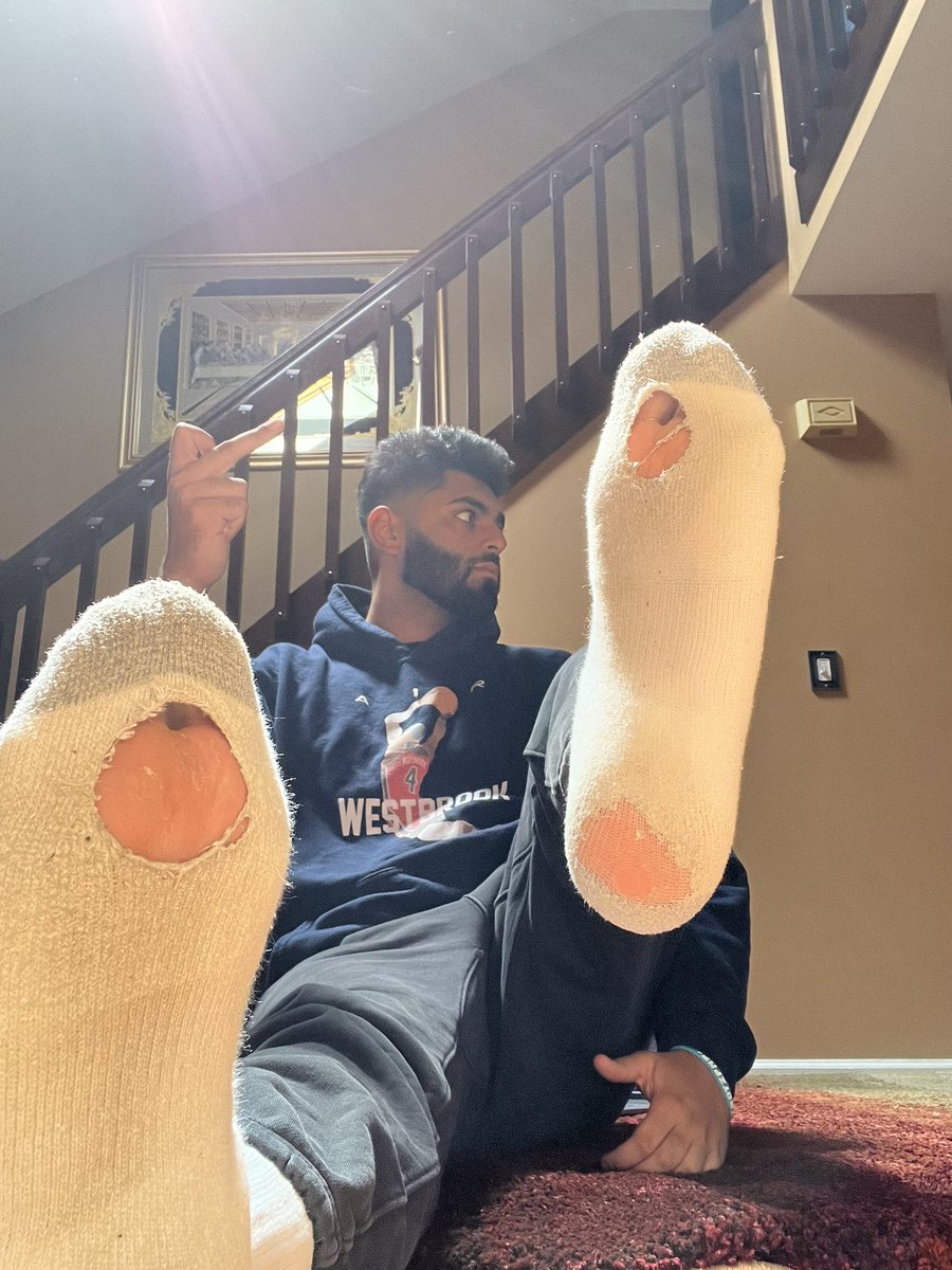 masterSam0's tweet photo. T-minus 8 days till ur king turns 23 

#feetworship #alphamale #straightmaster #footslave #footfetish #payslave #cashfag #footfags #cashslaves #cashslaveswanted #popperpigs #humanatm #cashmaster #popperfag #poppersfag #findom https://t.co/BtR9NmS3u9