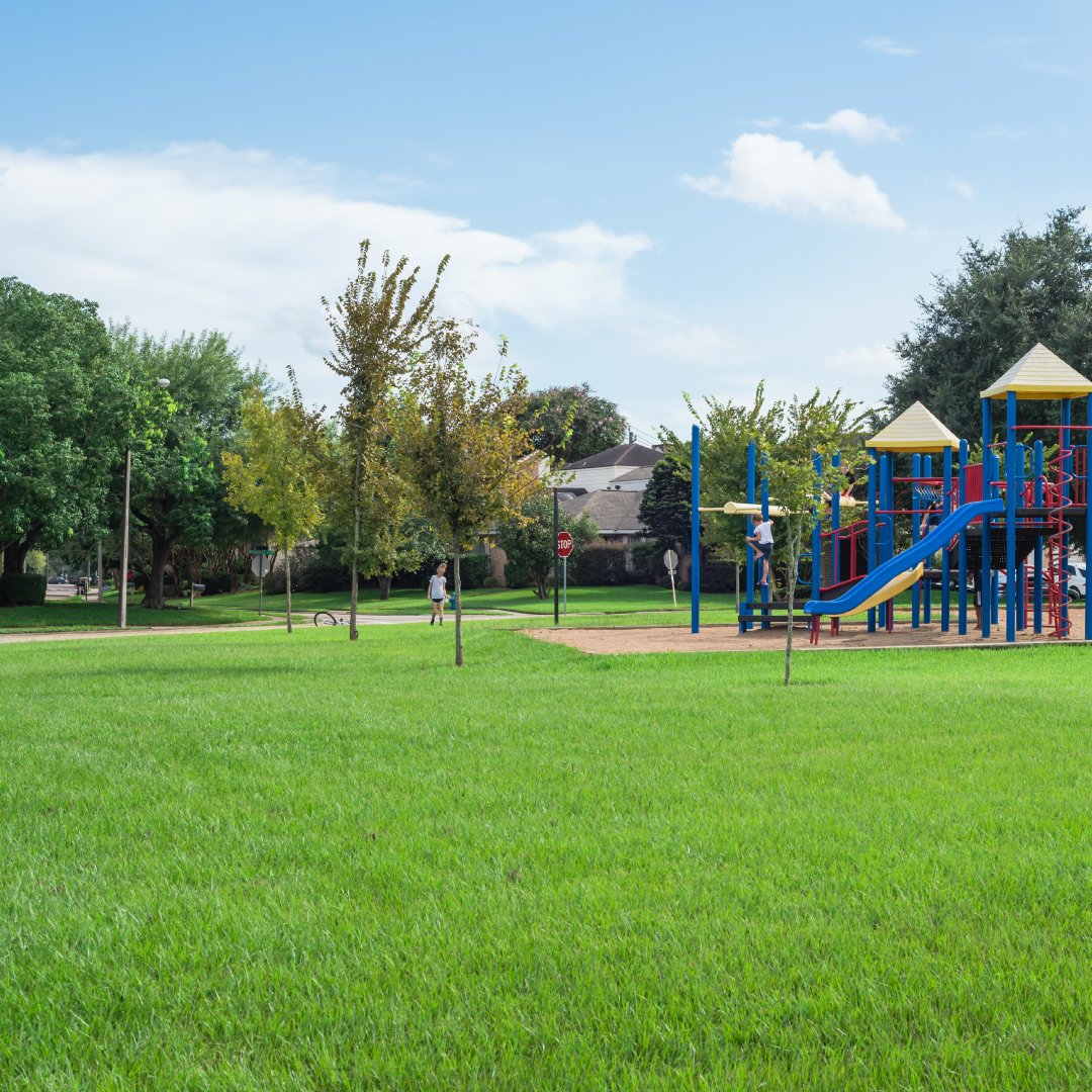 SmartRainInc's tweet photo. Attention Parks and Recreation directors! Do you know how much you're spending on watering your city's parks and recreational areas? Find out with the help of Smart Rain.
https://t.co/89yExGezLi #smartrain #parksandrecreation #parksandrec https://t.co/Vmbto1gag2