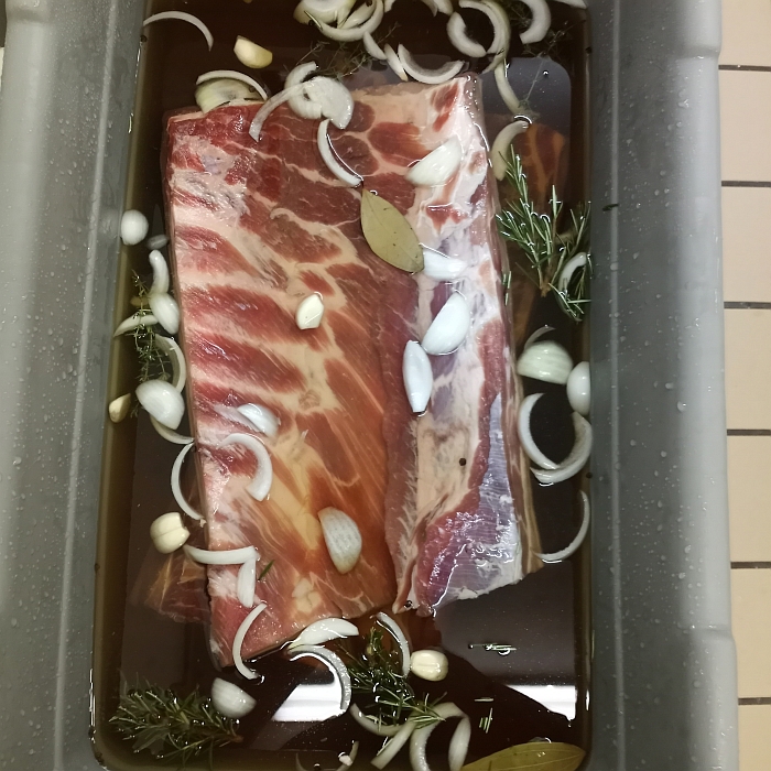 Pork bellies are in the brine and in 4 days will go in the smoker to become bacon. 🥓Bacon is what makes food taste better. 😆#Bacon #notvegan