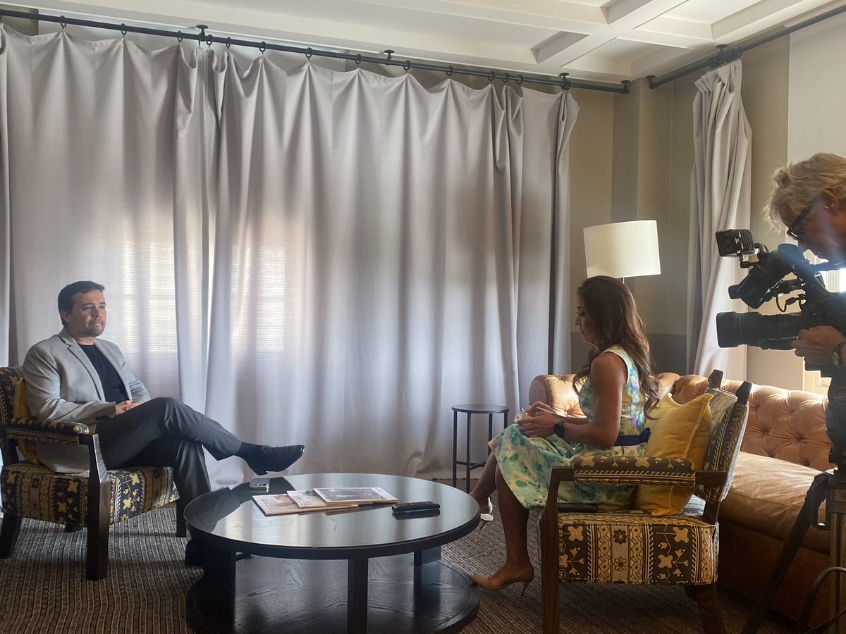 walkenstein's tweet photo. Press tour for the upcoming #VaticanSummit with A-list artists and Pope Francis #VitaeGlobal #LA #Hollywood https://t.co/QFBjHsChs5