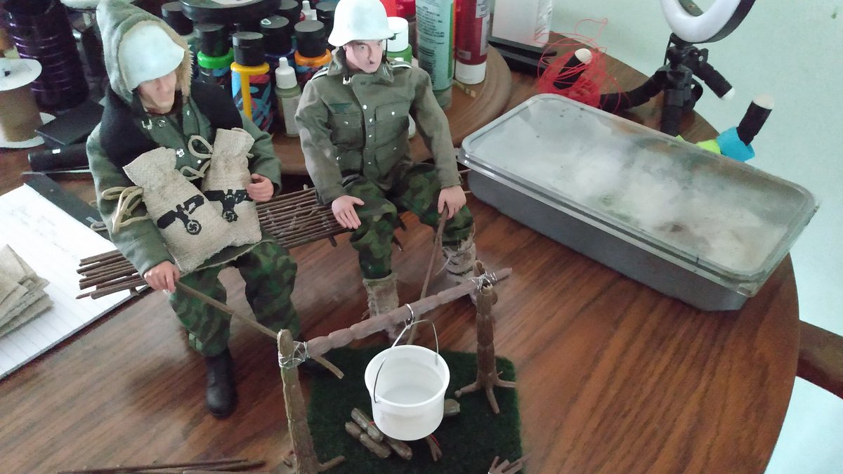 MiniMiliChannel's tweet photo. Been a while since I posted been working on store almost complete. Here is a couple of 1/6 Defenders of Berlin #Kitbash https://t.co/0wPtRLC5UA