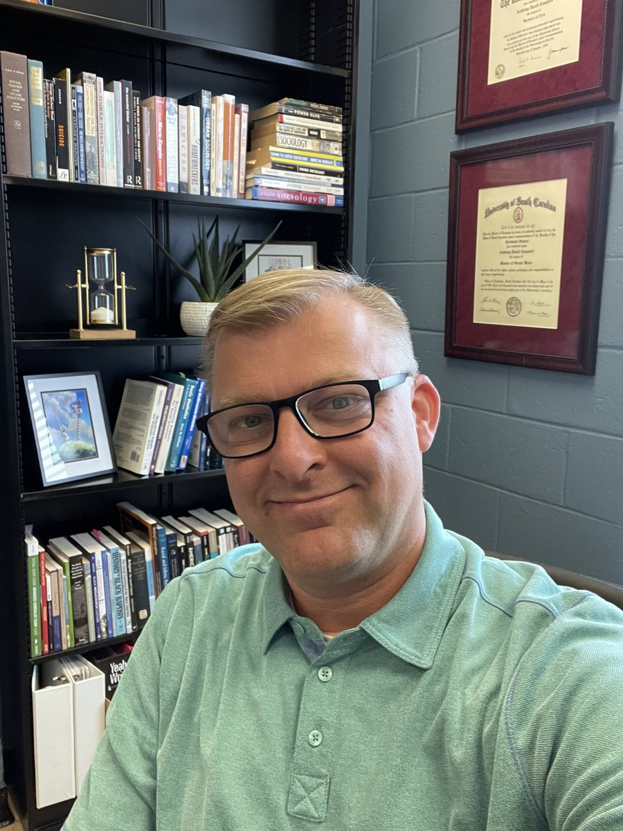 CampbellSOC's tweet photo. Here’s to a great Year 5! @AuburnU @AUsocialwork https://t.co/ockZD1Ife5