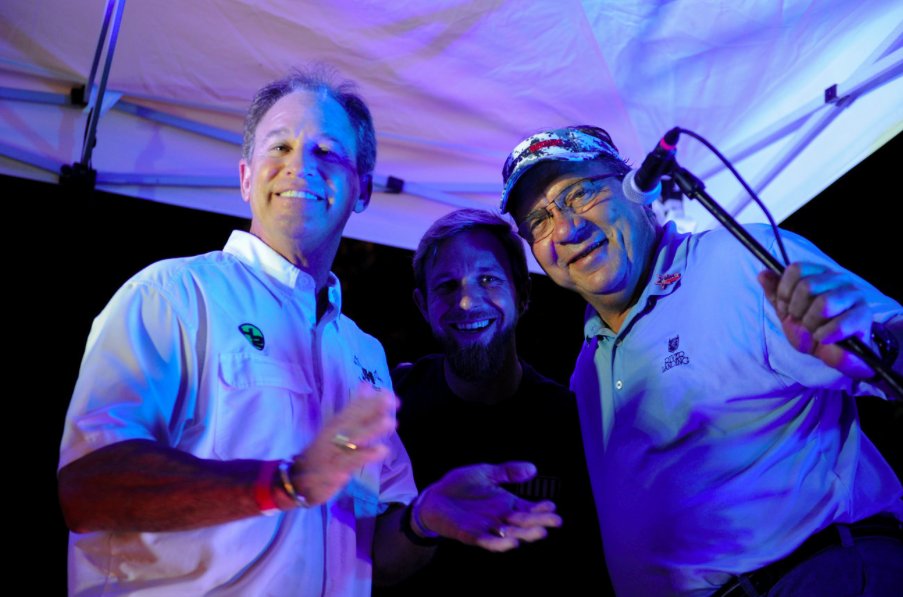 Hope4Warriors's tweet photo. Are you in the Wallace, NC area? Join us this Saturday, Aug 27 at the Mad Boar Restaurant at 7:30 pm for a party & autograph signings with Johnny Bench & Doug Flynn to kick off the 13th annual #HOPEInvitational!
Learn more at https://t.co/3veglnTKVi https://t.co/r0IM1SOpKw