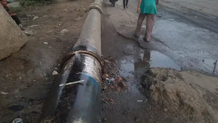AtaulMustafa781's tweet photo. @FirhadHakim @abhishekaitc @KPTrafficDept @kmc_kolkata @CMOfficeWB 
The Condition of 4 No. Bridge Park Circus is Detoriating day by day. Unfortunate Accidents are also happening since few days. The road must be fixed as soon as possible. https://t.co/USWW1EerX1