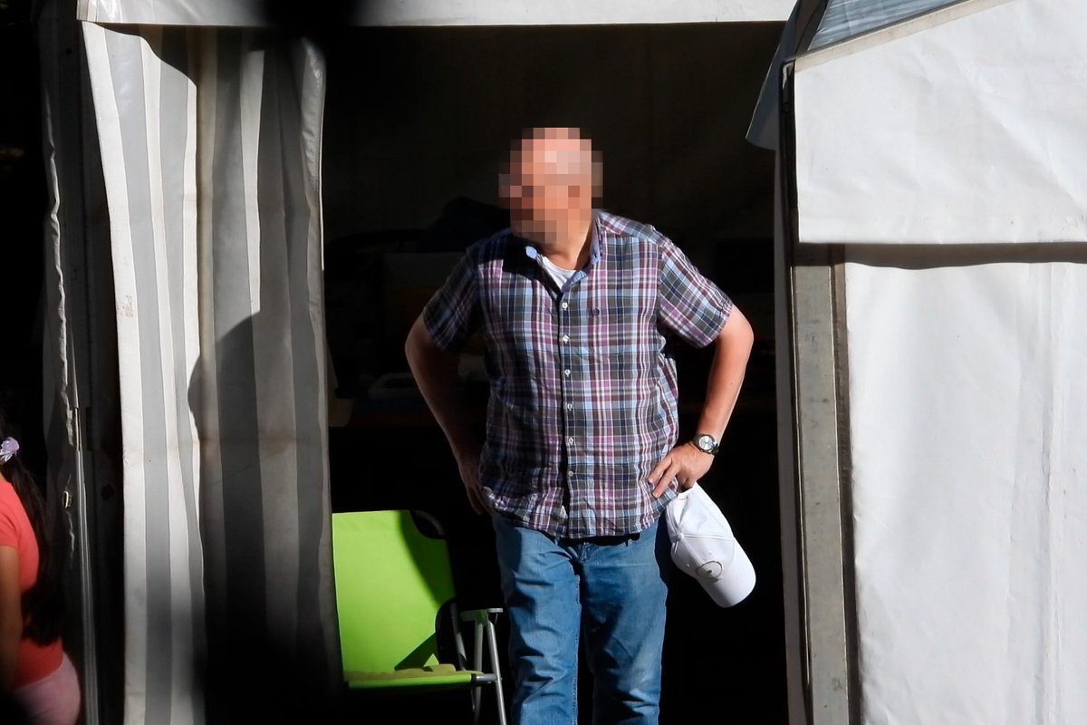 KaiSchwerdt's tweet photo. Die teils volksverhetzenden Reden von #TraugottIckeroth und #AdolfLoch waren weithin hörbar. Sowohl an der Straße und auf Decherts Zeltplatz, als auch auf dem benachbarten Jugendzeltplatz #Schwarzbachtal. Dort hatte zeigleich eine Jugendgruppe ihr Lager aufgeschlagen. 6/10 https://t.co/kpEgtwui8b