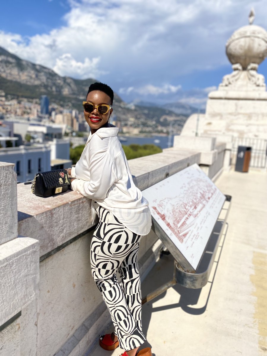 jdeviras's tweet photo. Nomcebo Zikode et Master KG ont découvert #Monaco guidés par @Stephbolongaro qui a invité le groupe sud-africain pour un spectacle unique @Operadenice le 16 novembre au profit de @AMPAAlzMonaco.  #MonteCarloSBM https://t.co/11dtZ1ospb