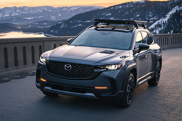 GPSmediaexperts's tweet photo. ¿Desean un Mazda más "todoterreno"?
La @MazdaUSA CX-50 2023 gana el paquete #MeridianEdition, que no sólo modifica la apariencia, sino que agrega elementos que mejoran la experiencia todoterreno.
¿Esta o la CX.-5?
#MazdaCX50 #Crossover #AWD #NovedadQAC
https://t.co/l4UynLzvBC https://t.co/KaOLCZM01a