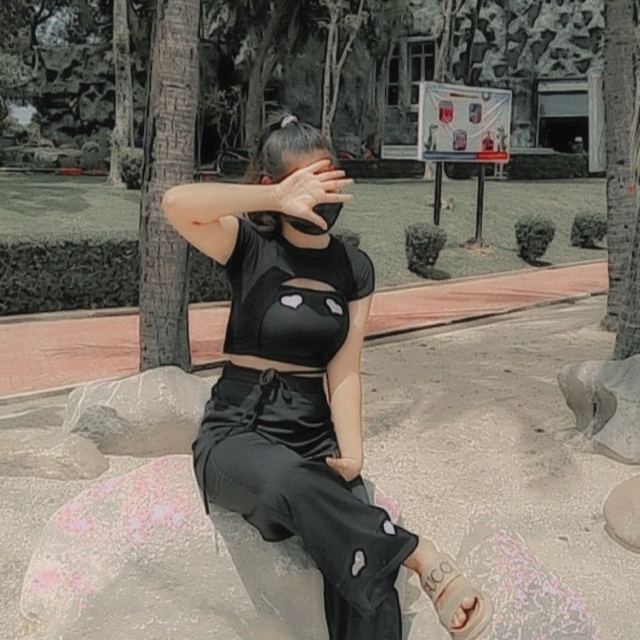 hemyli781576822's tweet photo. #NewProfilePic แดดร้อนจัง https://t.co/VtpFooiaoy