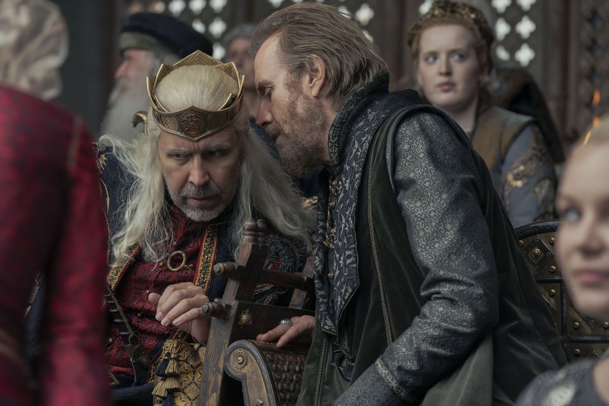 westerosies's tweet photo. Sunday night’s premiere of House of the Dragon had over 2.6 Million households in viewing within the United States alone. 
#HouseoftheDragon #HOTD 
The show has broken the record for most viewers in a single episode across all streaming &amp; cable platforms in 2022.
Via: @DEADLINE https://t.co/PAiosR7mIA