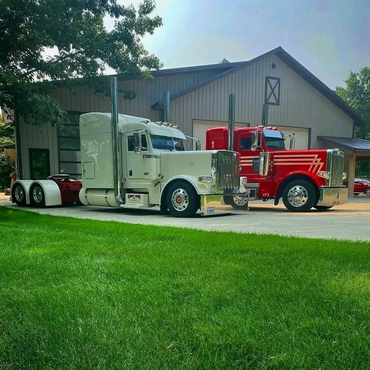 truckdrivers_'s tweet photo. My dream garage 🇺🇸❤ https://t.co/cgzxswTDnQ
