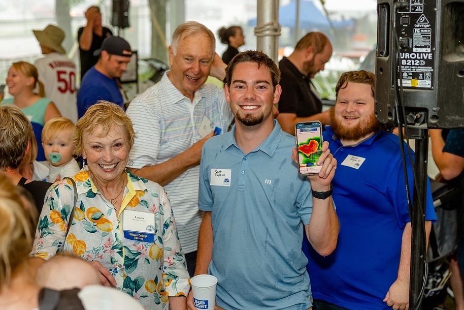 ILCollegeAlumni's tweet photo. The rain couldn't keep us from having fun at Saturday's State Fair Tent Party. Thanks so much to everyone who was able to attend such a memorable event!
View Full Photo Album :: https://t.co/47GBvL18Vk
#IllinoisCollege #ICAlumni #TrueBlueForever https://t.co/pJEDSbYkJ0