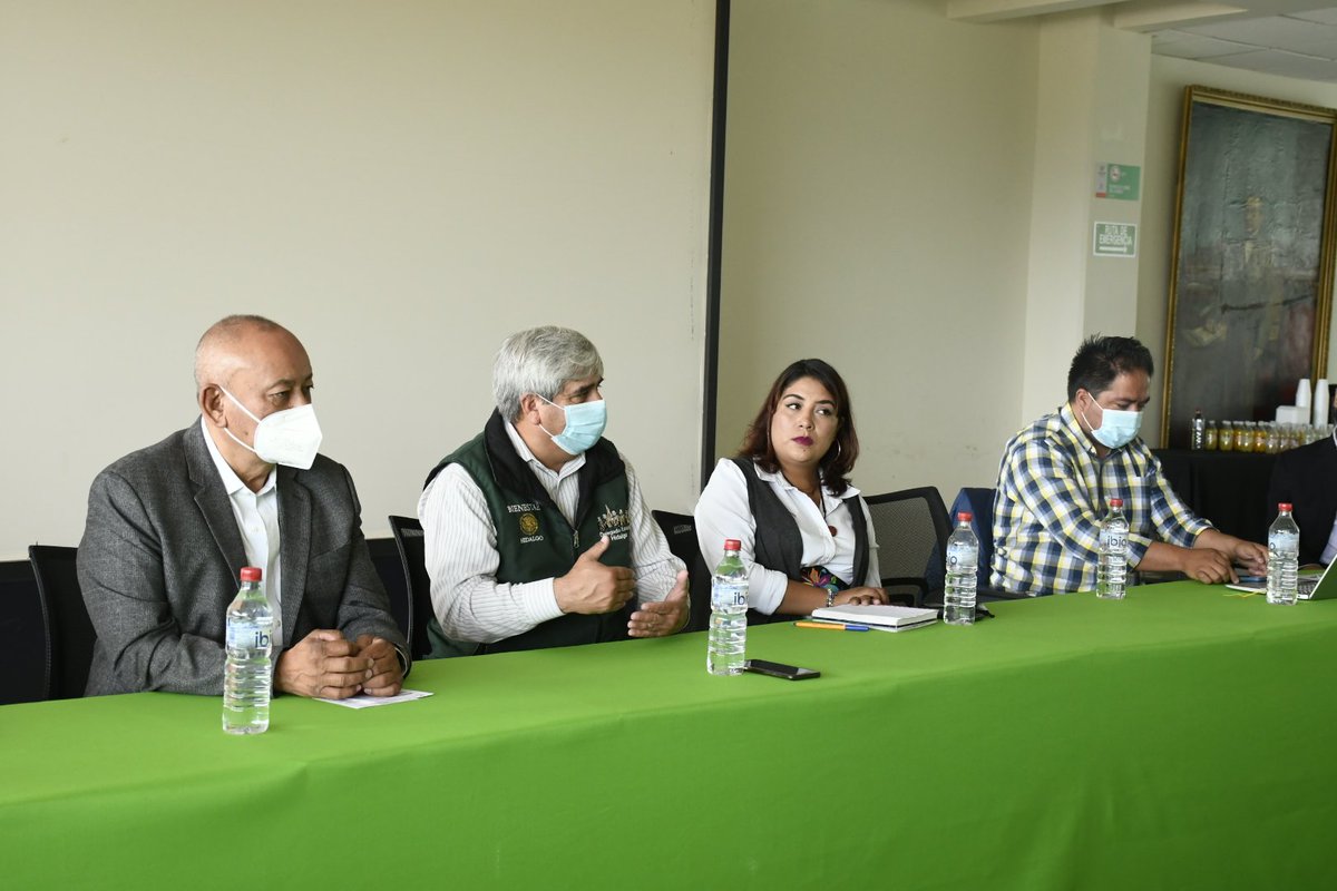 amzenteno's tweet photo. Nos reunimos con autoridades de los municipios de #Tulancingo, #Metepec, #Huehuetla, #SantiagoTulantepec, #Acatlán, #Acaxochitlán, #AguaBlanca, #Cuautepec, #SanBartolo, #Tutotepec, y #TenangoDeDoria a quienes agradecemos su colaboración para implementar los #ProgramasSociales. https://t.co/srxa5De5mW