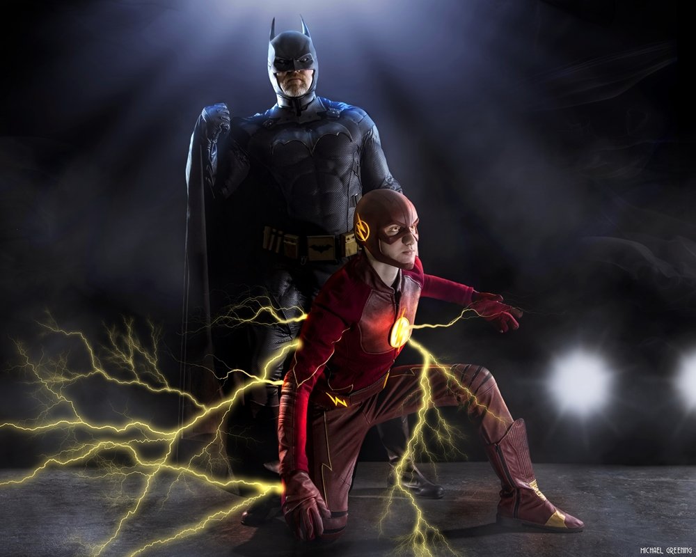 batcap50's tweet photo. I don't care what anyone says...we are excited to see @theflashmovie 
Batman - myself
The Flash - @KidCoulson 
Photo by @RingofFire1 
#TheFlash #batman #dc https://t.co/64uqIE9xSp