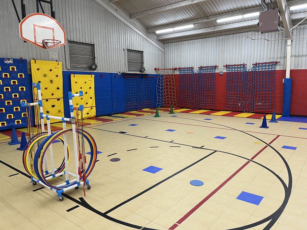 nctspe's tweet photo. Upper Body Strength Stations this week in PE at @NCTS09 we are rock climbing, traversing the nets &amp; panels, and doing Fitness activities! @NewtonCoSchools #NCSSBetheBest @Samantha_Fuhrey @NCSSBrunson @DrFish_ncts @SS_Sportime #PERocks #ElementaryPE #QPE https://t.co/00GxrVuilA