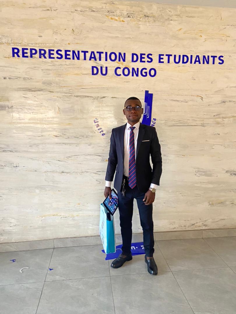 ClubSG1's tweet photo. Substance Grise en collaboration avec le Comité Gestion Unikin et la Représentation des Étudiants du Congo : COMING SOON. @Unikinrdc @cabinet_esuRDC @butondonzangi @fatshi13 @DeniseNyakeru @DenisMukwege @LukondeSama @AfricellRDCongo @Presidence_RDC @MinAT_RDC https://t.co/aBBI7MI8jp