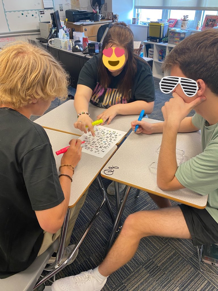 mathteachsmith's tweet photo. Using the activity “Count to 100”, we learned about what makes great group work AND how simply studying/using patterns makes us mathematicians!

#teachertwitter #mathlife #firstweekofschool https://t.co/LJXZvfso30
