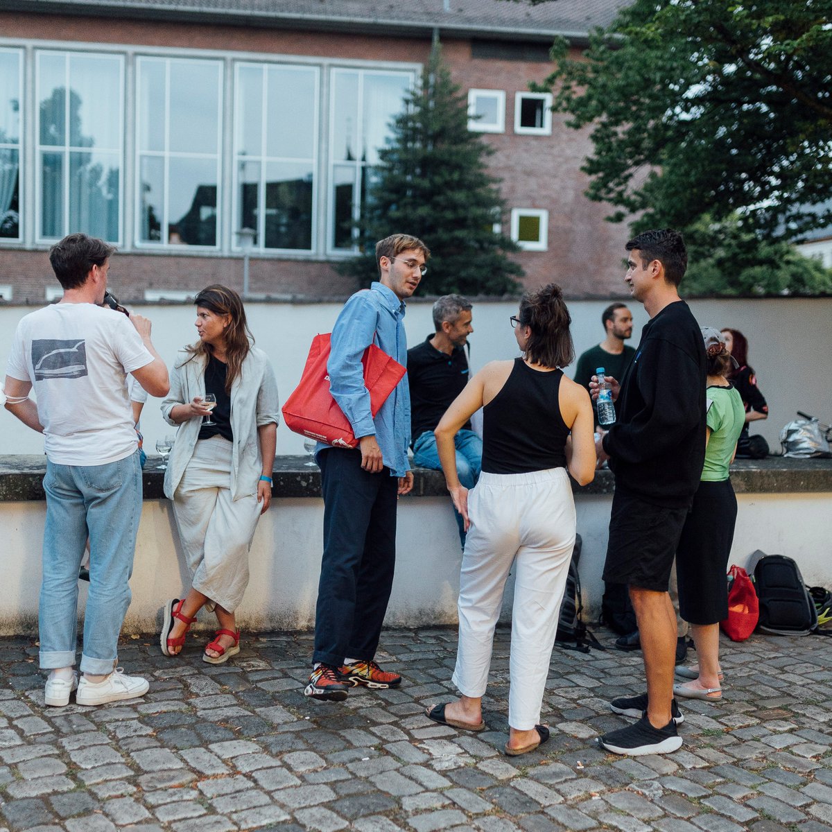 Many thanks to everybody joining the wonderful opening of SoiL Thornton‘s exhibition Decomposition Evaluation! 
#SoiLThornton #DecompositionEvaluation <a href="/kunstverein_bi/">Kunstverein Bielefeld</a> 
Photos: Aimilia Theofilopoulos