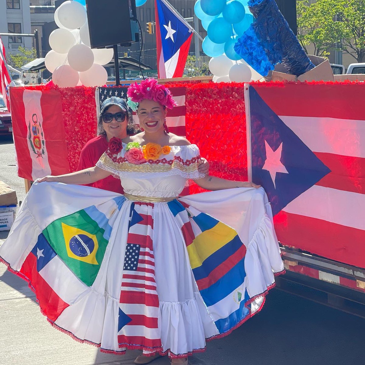 rodriguez_cginc's tweet photo. RCG was proud to support the community and celebrate the 20th Anniversary of the Puerto Rican and Hispanic Day Parade of WNY, this past weekend! 🇵🇷⁣⁣
⁣⁣
Congratulations to our team for winning third place for our float! 👏🎖⁣⁣
⁣⁣
#BuildingOurCommunity https://t.co/qaApp8G8ii
