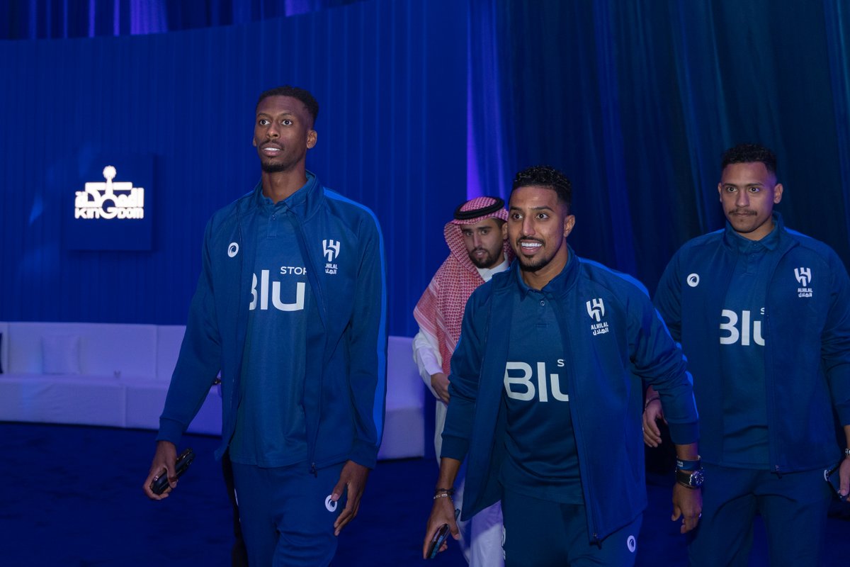 Alhilal_FC's tweet photo. 🔝 #يحيا_الهلال 😍💙

#الهلال_عز_وفخر https://t.co/fOApOVCUV5