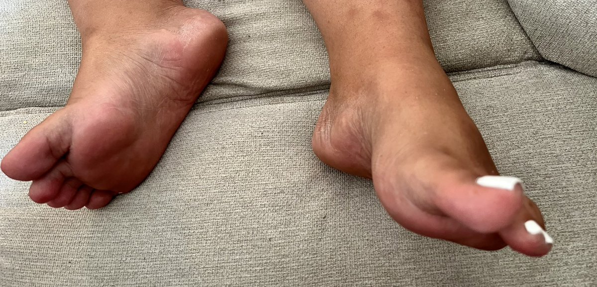 barefootpixie37's tweet photo. Who wants to feel them wrapped around their 🍆? #feet #feetpictures  #cutefeet #cutefeets #toeslovers #feetloverseverywhere #feetlover😍 #paypig #findom #sellingfeet #Onlyfans

https://t.co/ZJcmEBA9W7
@rt_feet @FootParadiseRT https://t.co/yz2JjJtlXn