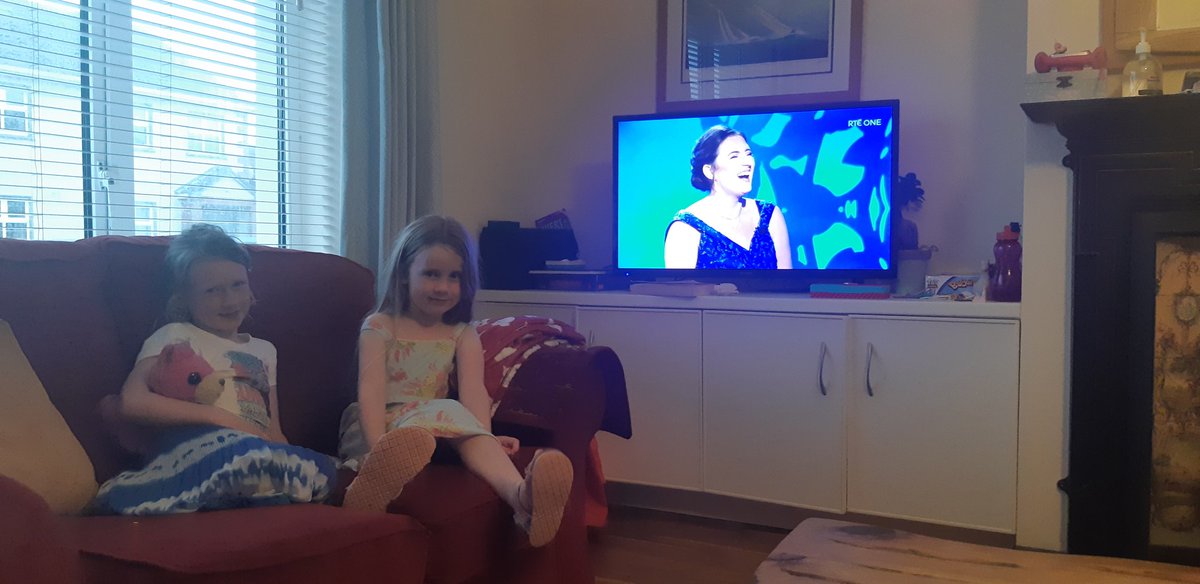 #RoseOfTralee 2 Mayo girls will be cheering for the Sligo rose while on our holidays in Enniscrone