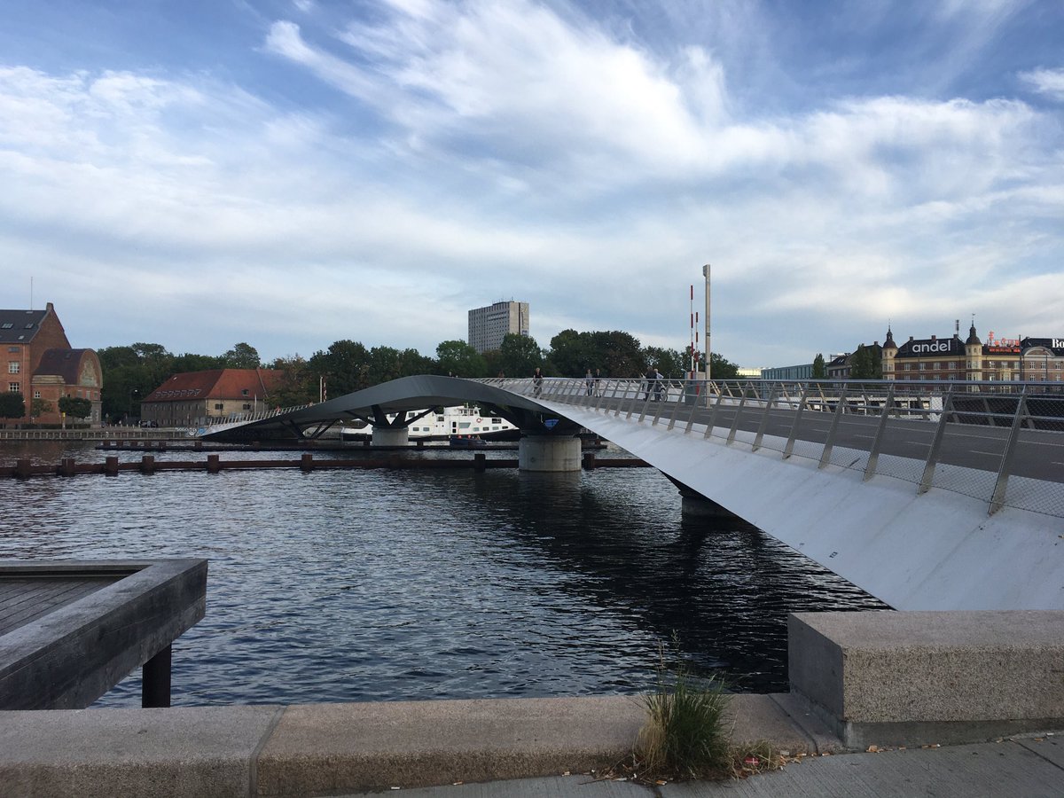 GmbhWarncke's tweet image. Vorfreude auf Copenhagen! ID. Buzz Congress. Anreise mit der Dänisch-Deutschen Bahn. Start Bahnhof Ottersberg, dann Copenhagen, Stadt der Bikes, E-Mobilität und Verkehrswende ohne Ende!🤠Auf dem #WayToZero 
🍀WW 

⁦@TilmanWinkler⁩ ⁦@olewin⁩ ⁦@beyond_ideology⁩