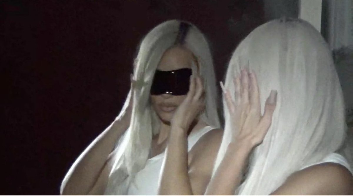 KIM KARDASHIAN KIMKARDASHIAN POSTS X visual data 3