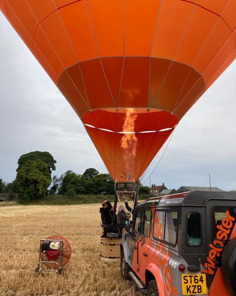webadventures10's tweet photo. A nice morning flight that @webadventures10 managed to sneak in before the rain started today! 🎈😀 more satisfied customers! https://t.co/NDDiRg1yxF