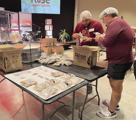 MCScots's tweet photo. Good read here from troyp@thedailytimes on Maryville College football helping Rise Against Hunger fight food insecurity.
https://t.co/XCWTEUa83K https://t.co/xpbJquzGKg