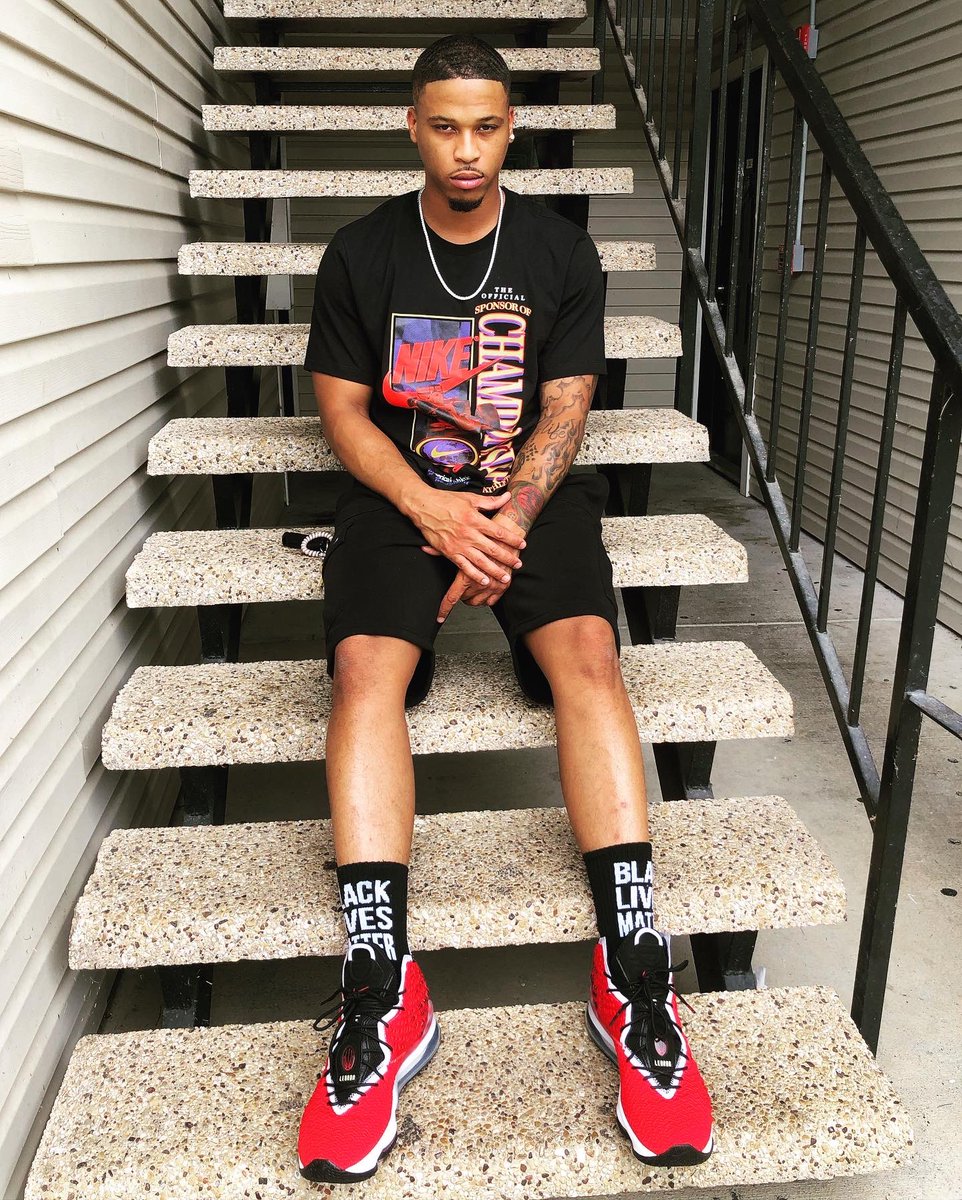 CashvilleQuan's tweet photo. 😈 https://t.co/rfAKAzHUY5
