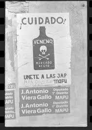 MuDiViMa's tweet photo. Un día como hoy hace 49 años, el 63% del Poder Legislativo chileno declaró inconstitucional al gobierno de Salvador Allende por apartarse de la Constitución, expropiaciones ilegales, tomas, secuestros, torturas, asesinatos, quebrantamientos de condenas y fijación de precios. https://t.co/9u17TpjjKF